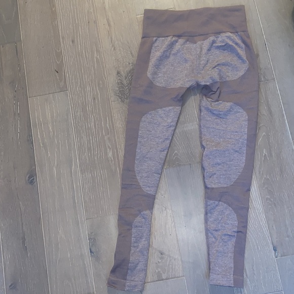 Stretchy leggings - Picture 3 of 4